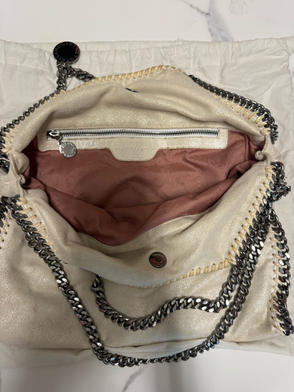 Stella McCartney Cream Shoulder Bag with Silver Chain - Picture 2 of 2